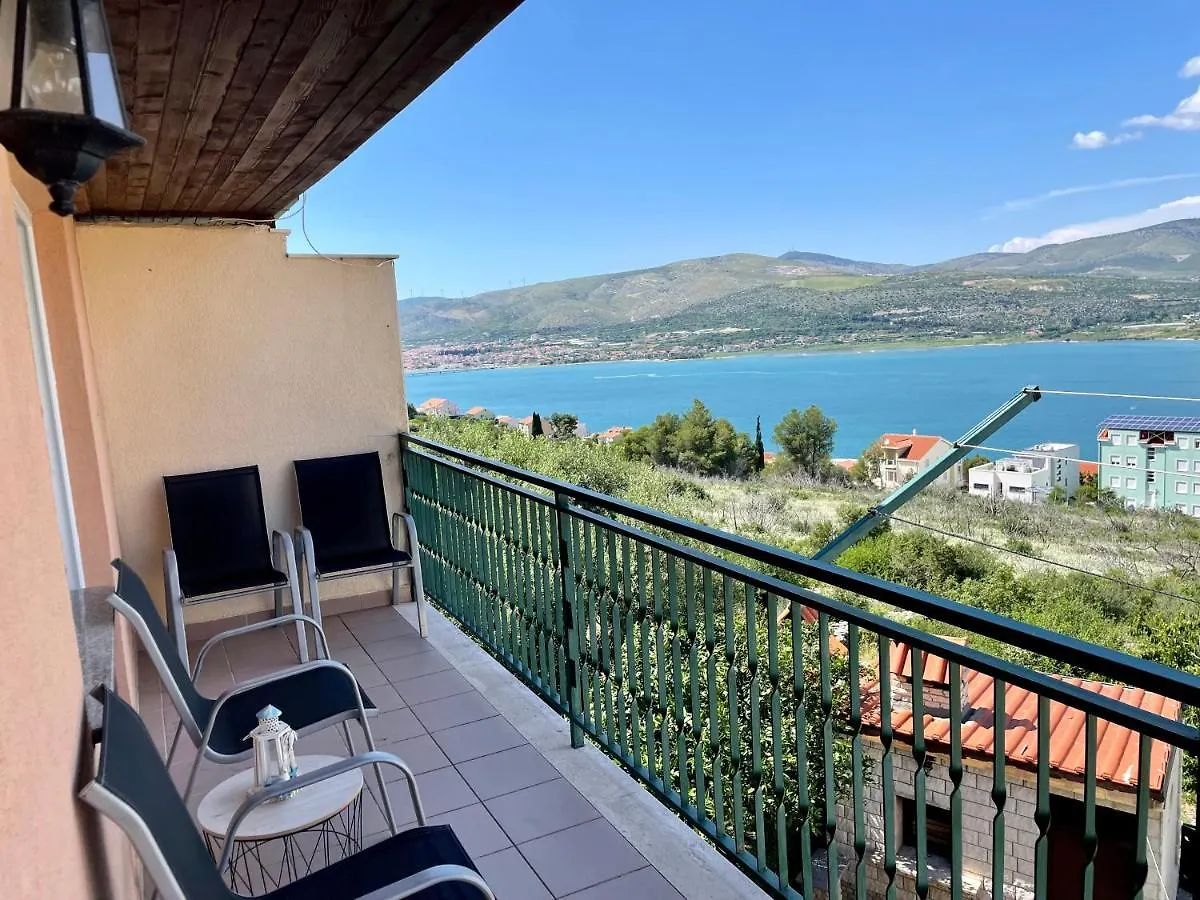 Apartmani Arija 0*, Trogir
